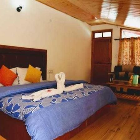Hotel Himalayan Palace Manāli Esterno foto